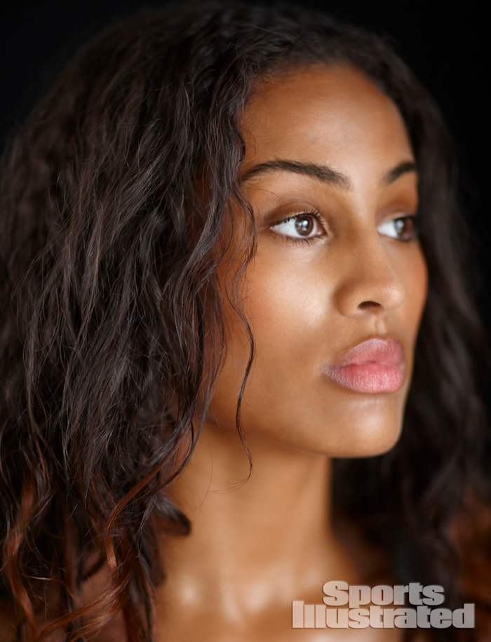 Skylar Diggins 2014 Swimsuit 4